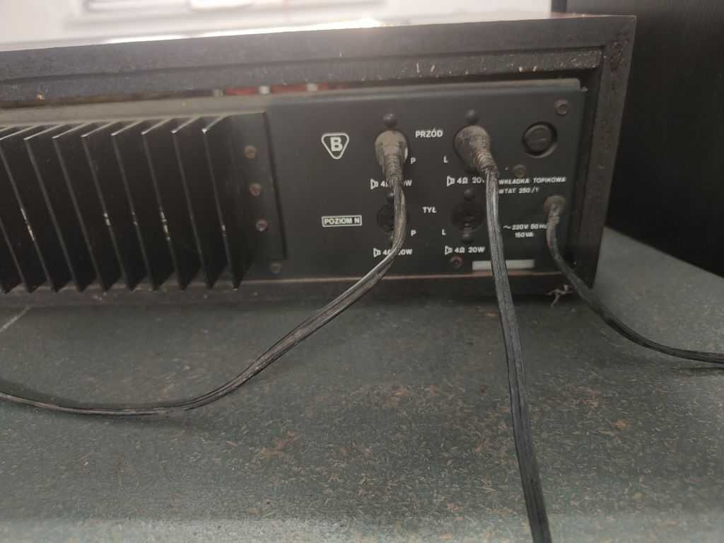 Sprzedam Amplituner UNITRA Diora DSH-303A Wraz Z Głośnikami