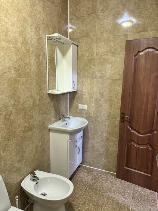 Здам 2-кімн. частину будинку Гречани / зупинка Парк