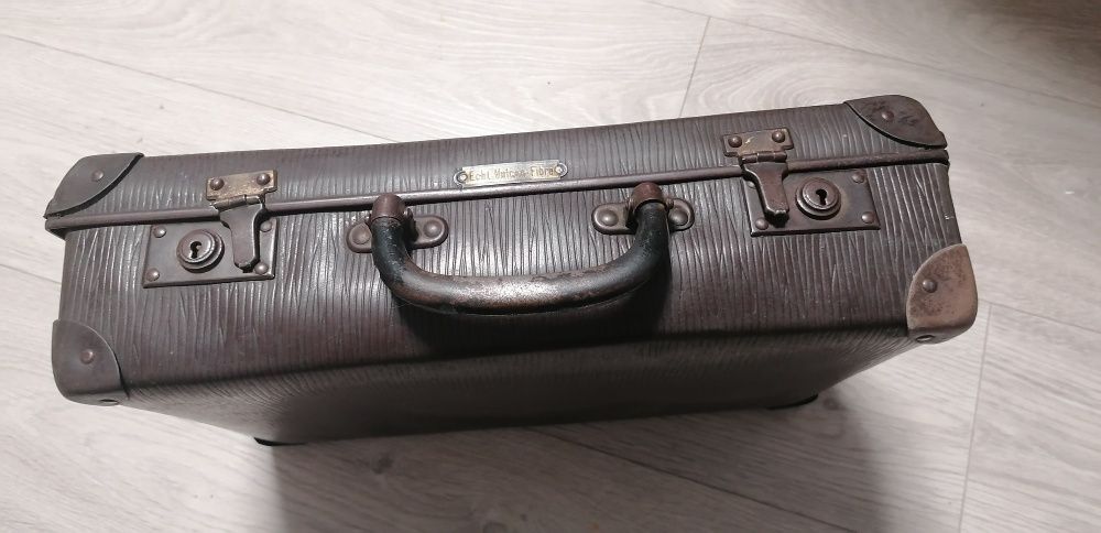 Zabytkowa walizka kufer Echt Vulcao - Fibre