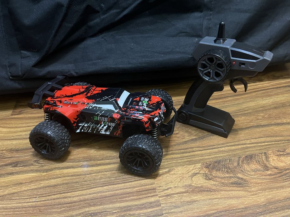 Дитячі машинки всі в хорошому стані