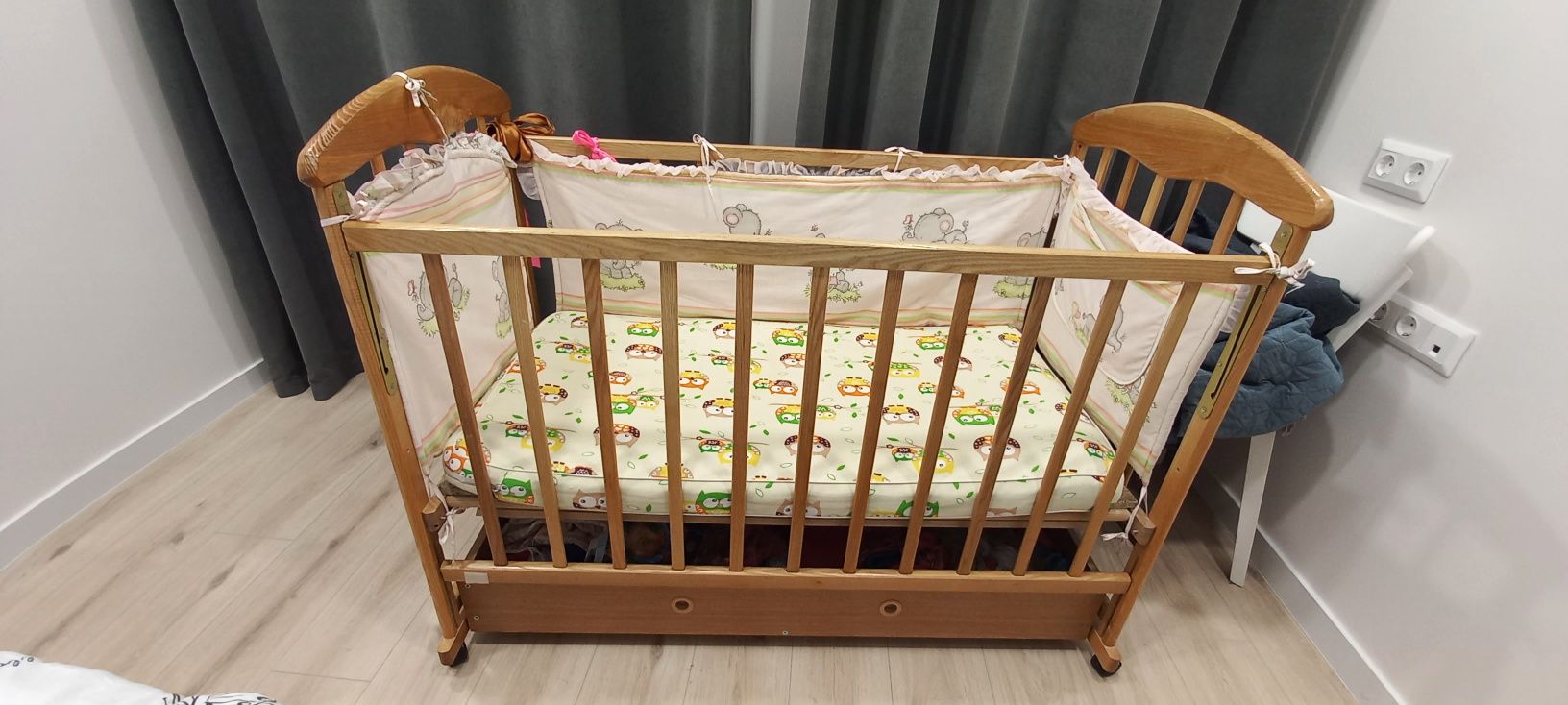 Ліжко для немовлят