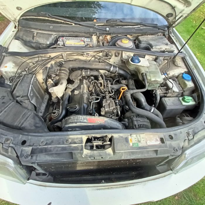 AUDI A4 1.9 TDI 110 KM