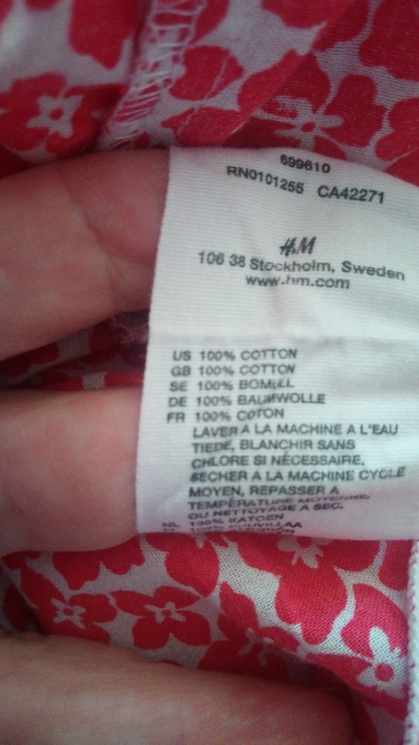 94. Sukieneczka dla dziewczynki rozmiar 122/128 firmy H&M