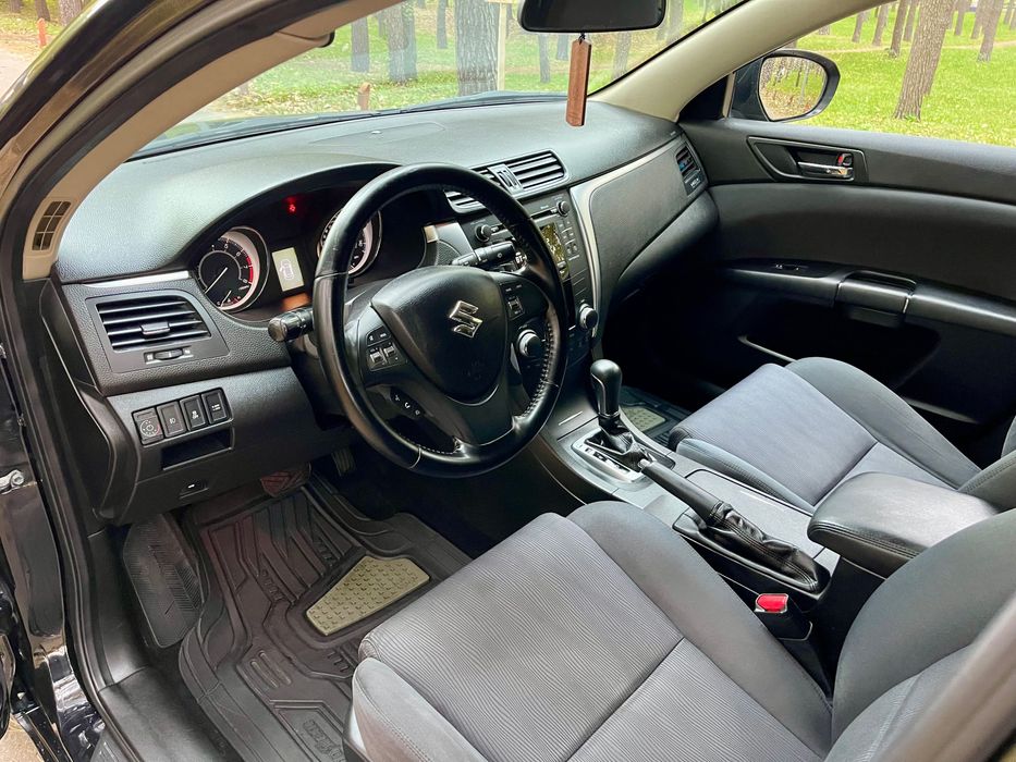 Suzuki Kizashi 2.4 Газ/Бензин Автомат AWD повний привід