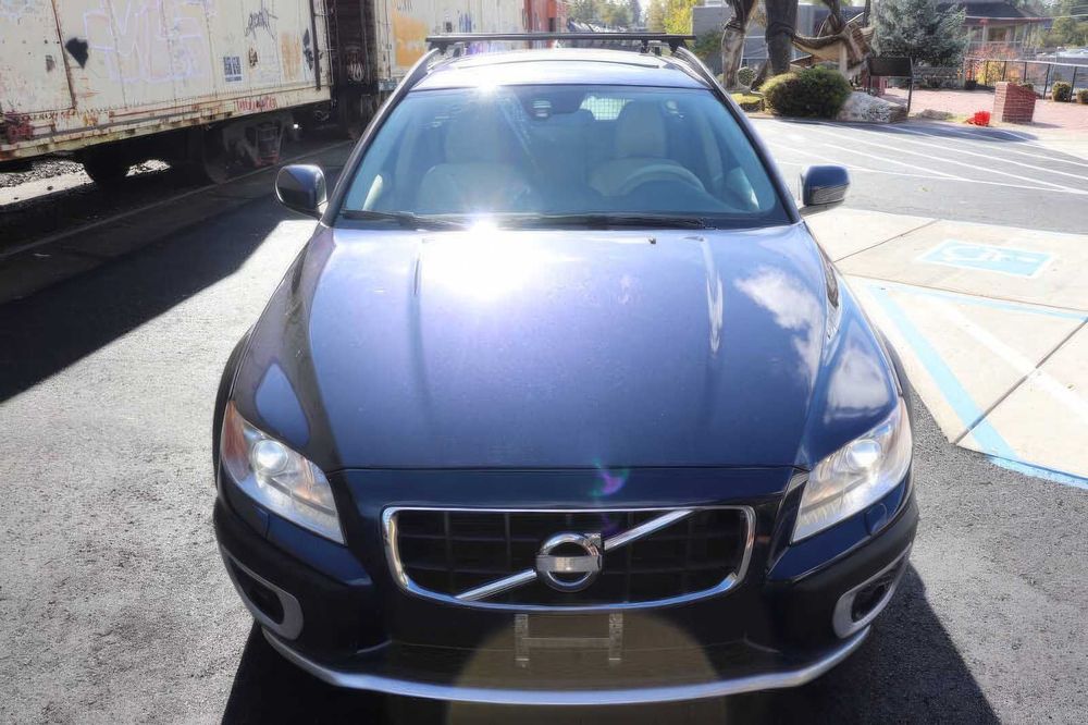 Volvo XC70 T6 Premier Plus      2013