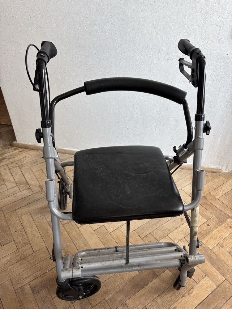 Wózek chodzik dla seniora