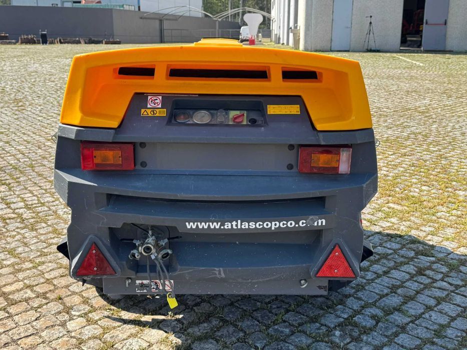 2015 Atlas Copco XAS97 Compressor de Ar Rebocável