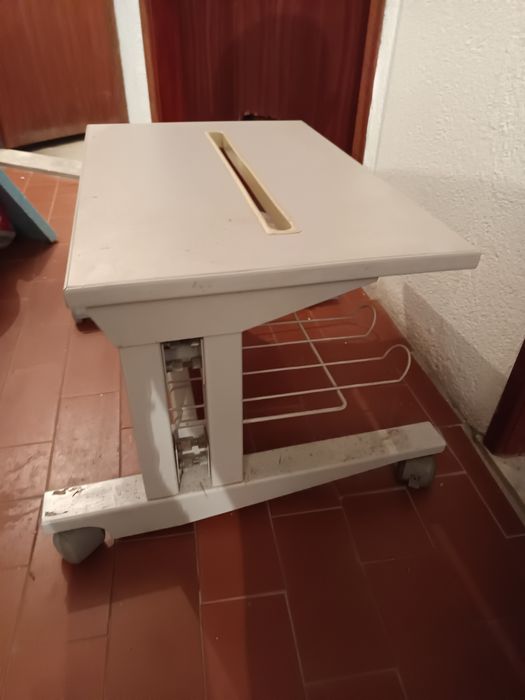 Mesa Altamira para impressora