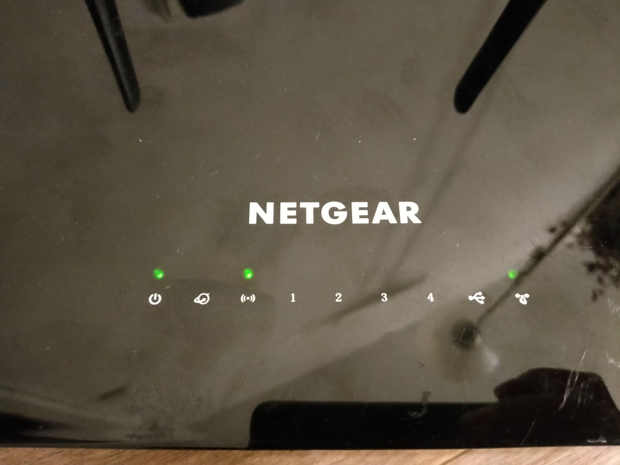 Router wifi NETGEAR - AC1200 model R6220