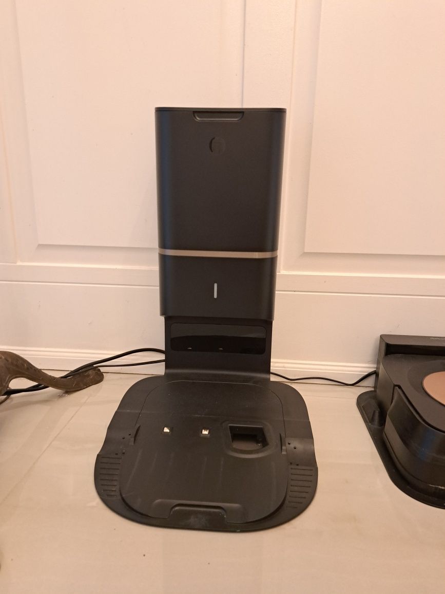 Baza  stacja clean base do iRobot Roomba S9+