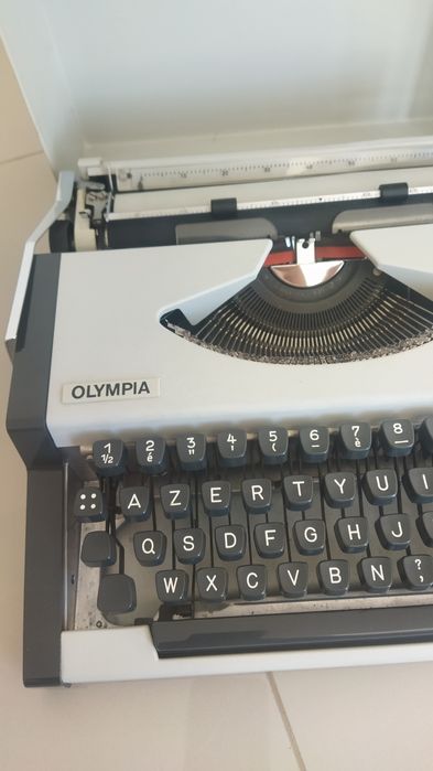 Máquina de escrever