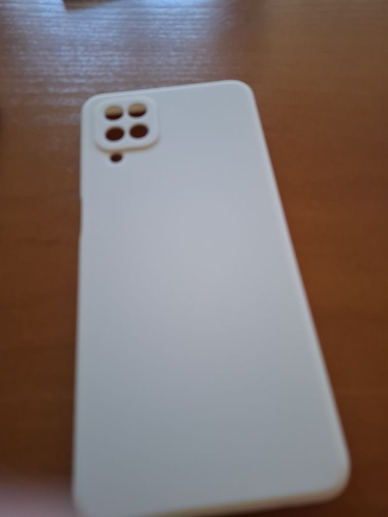 Vendo 2 capas compativel samsung a 12  novas