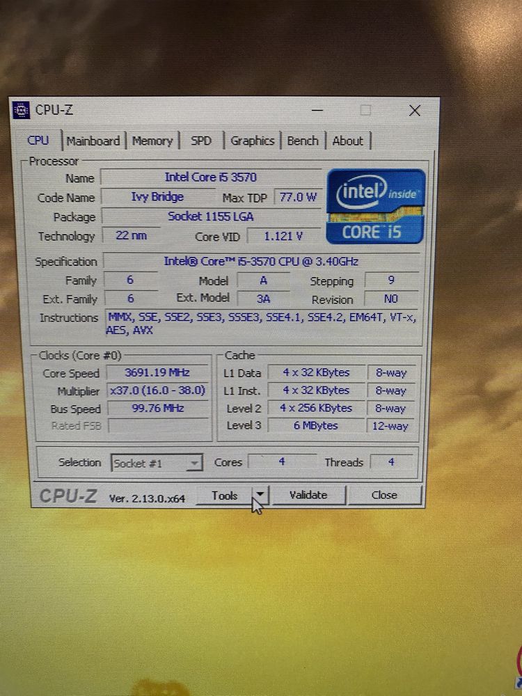 Komputer Dell Optiplex z monitorem