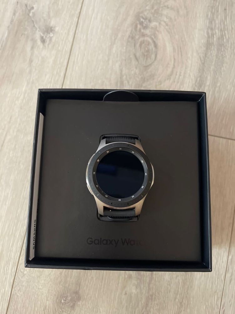 Смарт часы Samsung galaxy watch