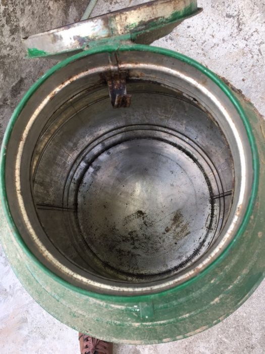 Pote Azeite limpo por dentro