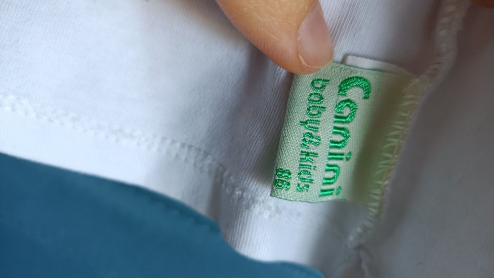 Zestaw niemowlęcy bolerko i spódniczka