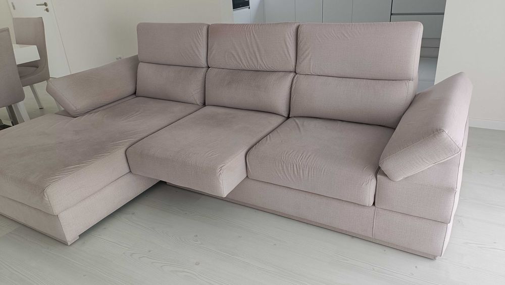 Sofá de 3 lugares com chaise longue