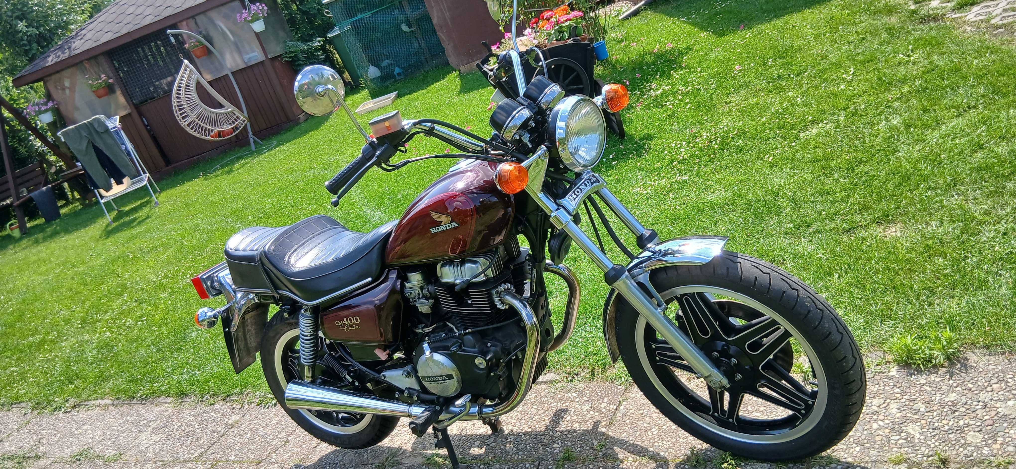 Honda CM 400 Custom