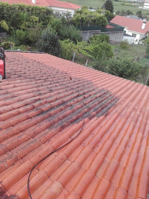 Picheleiro, e construção civil e carpintaria de interiores