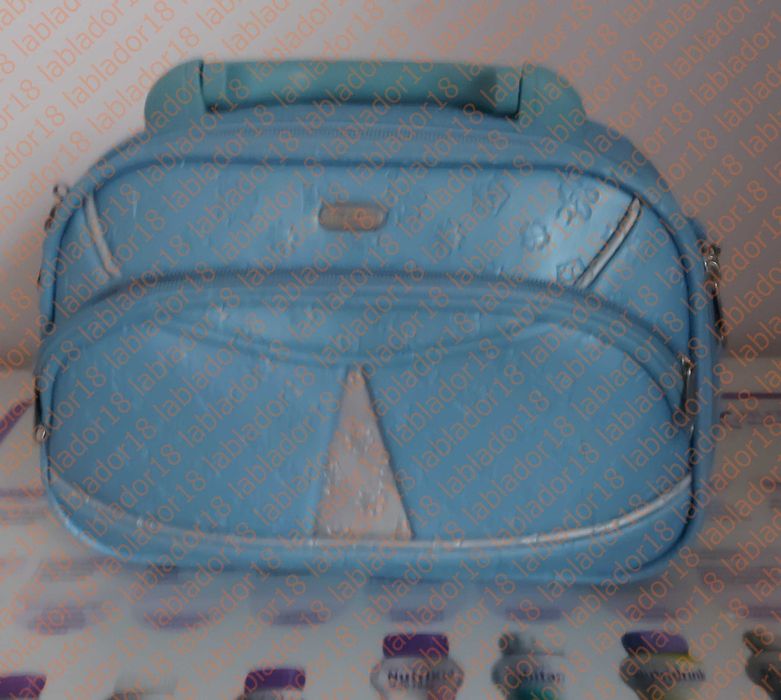 Kuferek kosmetyczka niebieska