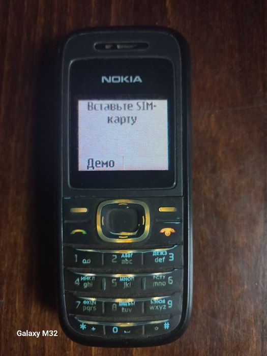 Нокіа 1208 в гарному стані