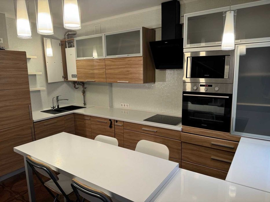 Оренда дворівневої 3-кімн. квартири с. Святопетрівське