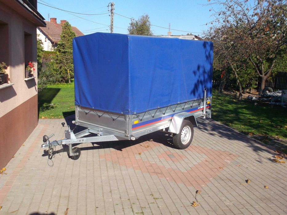 wypożyczenie przyczepki lekka z plandeką stelaż wynajem