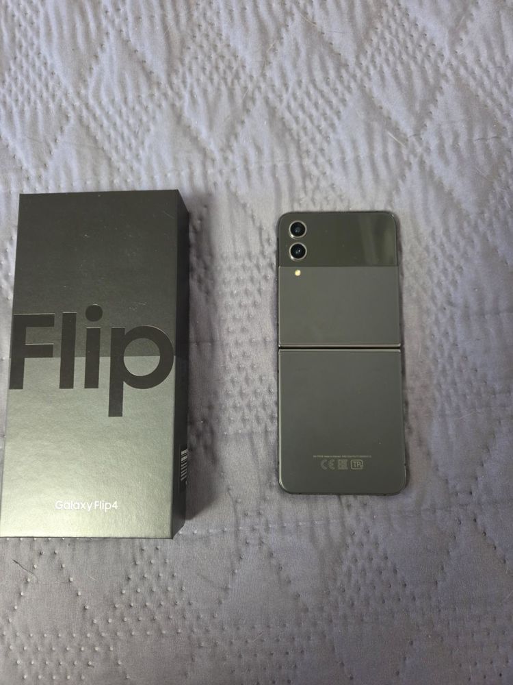 Samsung Galaxy Flip4 8/256