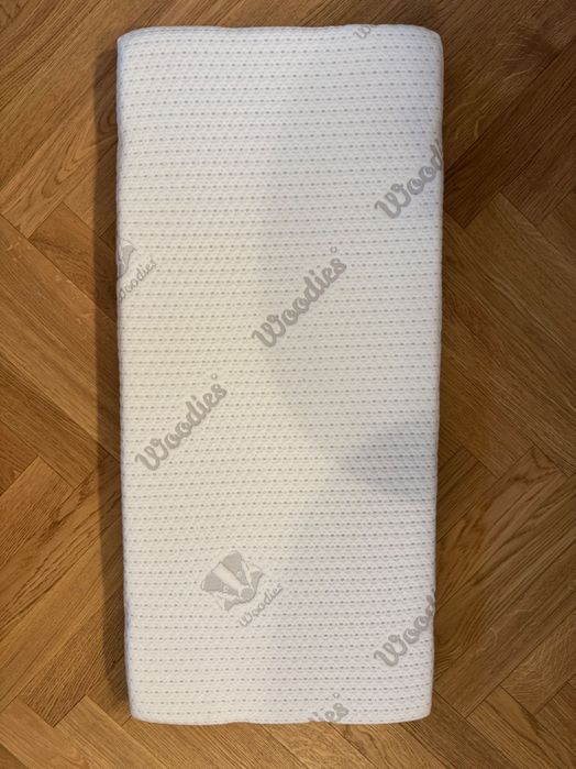 Mini-łóżeczko Woodies Side-Crib 90×40 Vintage (z kolkami i materacem!)