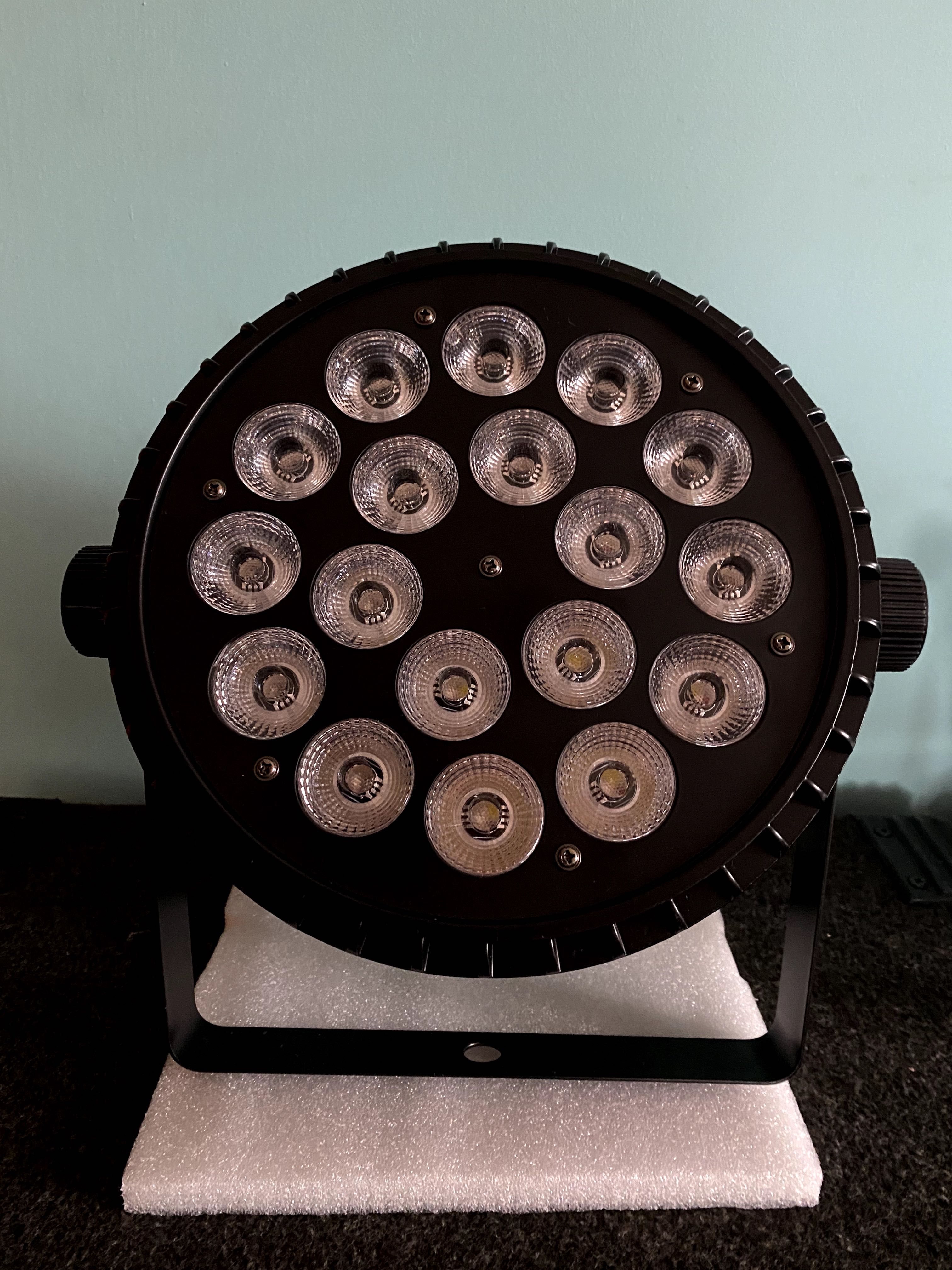 Reflektory PAR 18X10W PRO RGBW 4IN1
