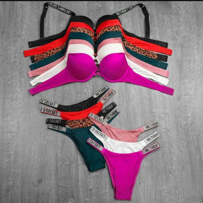 Комплект Victorias`s Secret зі стразами з пушап 5 в 1