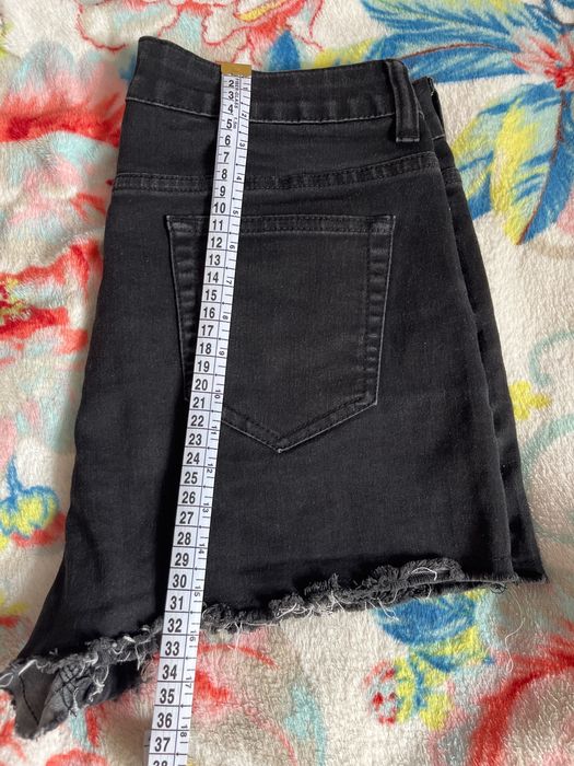 Шорти короткі з бусинами