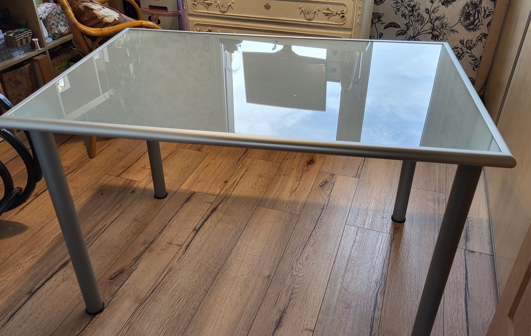 Stół szklany z Ikea