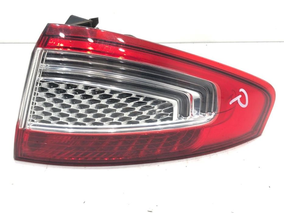 LAMPA PRAWY TYŁ - 229.00 PLN - FORD MONDEO IV (BA7) 2007 - 2015 2.0 TDCi 103 kW [140 KM] olej