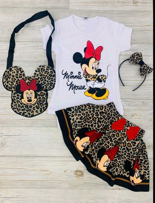 Komplet Minnie mouse 4 częściowy 104