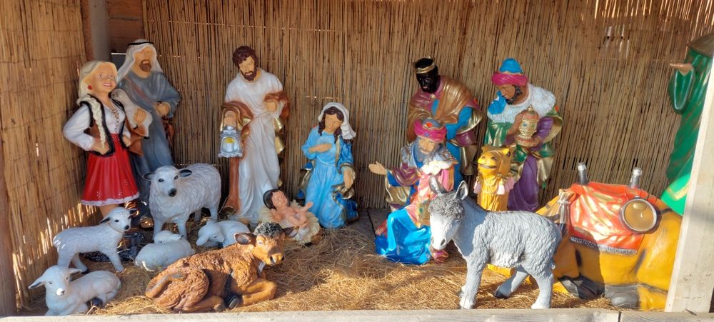 Figury do szopki Bożonarodzeniowej 16 sztuk