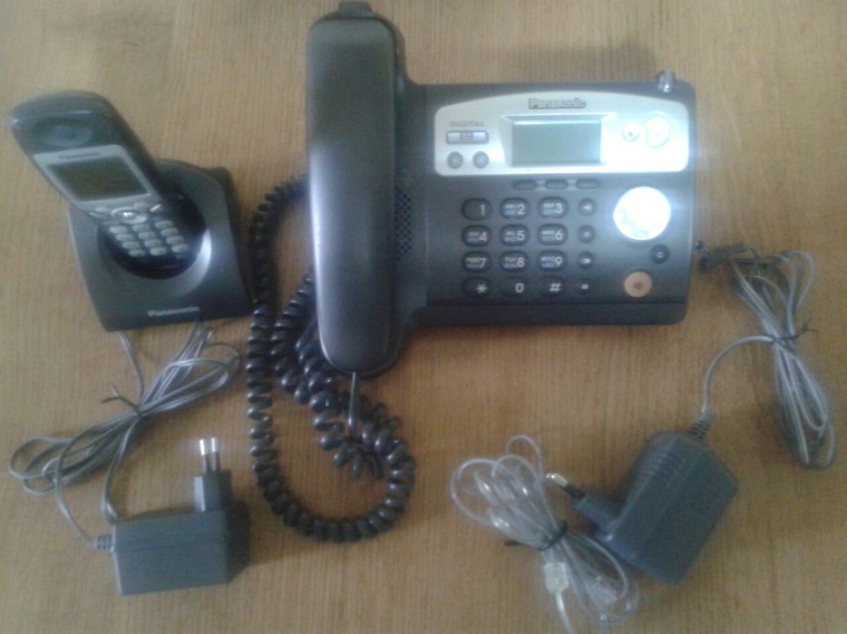 2 Телефони Panasonic