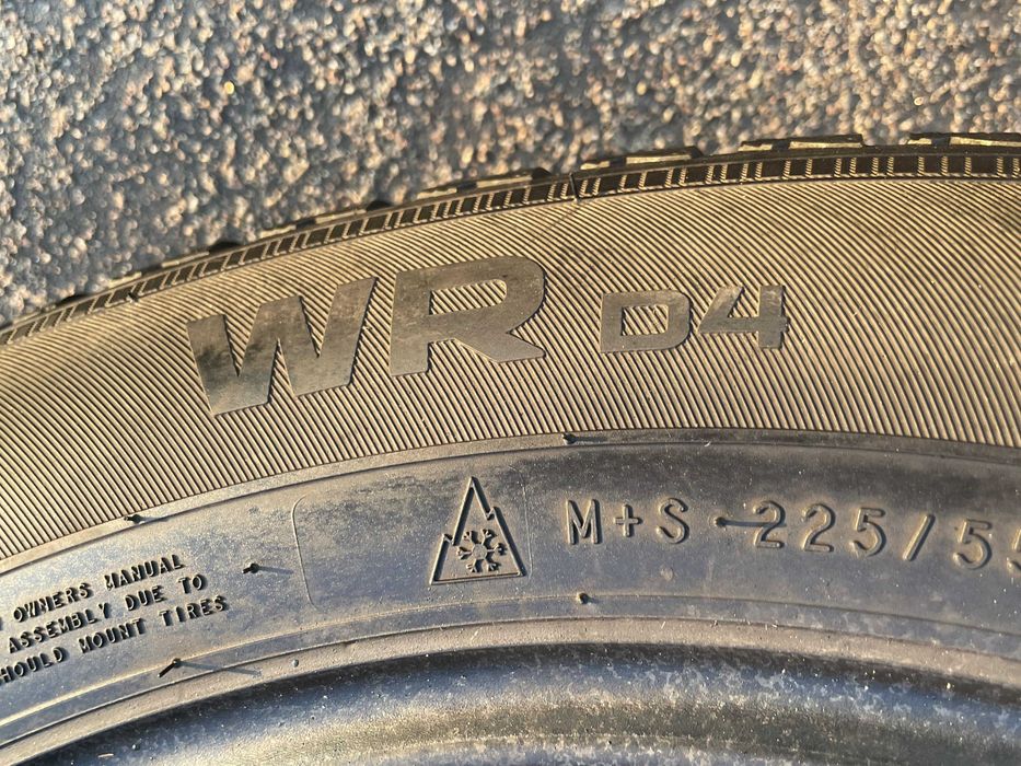 Зима 225/55R17 NOKIAN - 2шт. - из Германии - Есть и другие