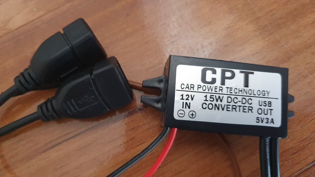 Zasilacz do rejestratora samochodowego, 12V/5 V 3A, 2xUSB