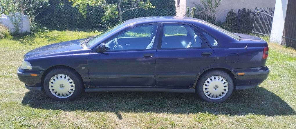Volvo S40 tylko w całości