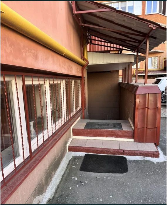 Продаж приміщення Чабани-313м2