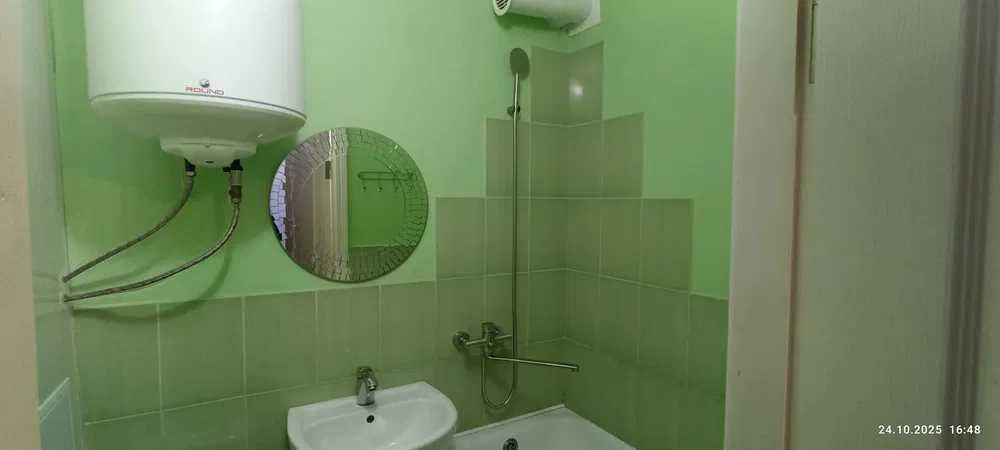 Сдам студию 1к низ пр.Поля.