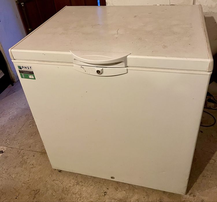 Arca Indesit OS1A200H 2 - 207L