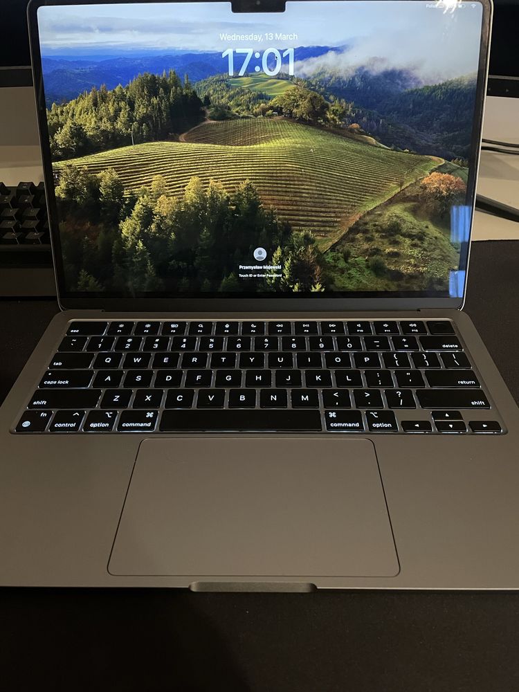 Macbook air m2 8gb