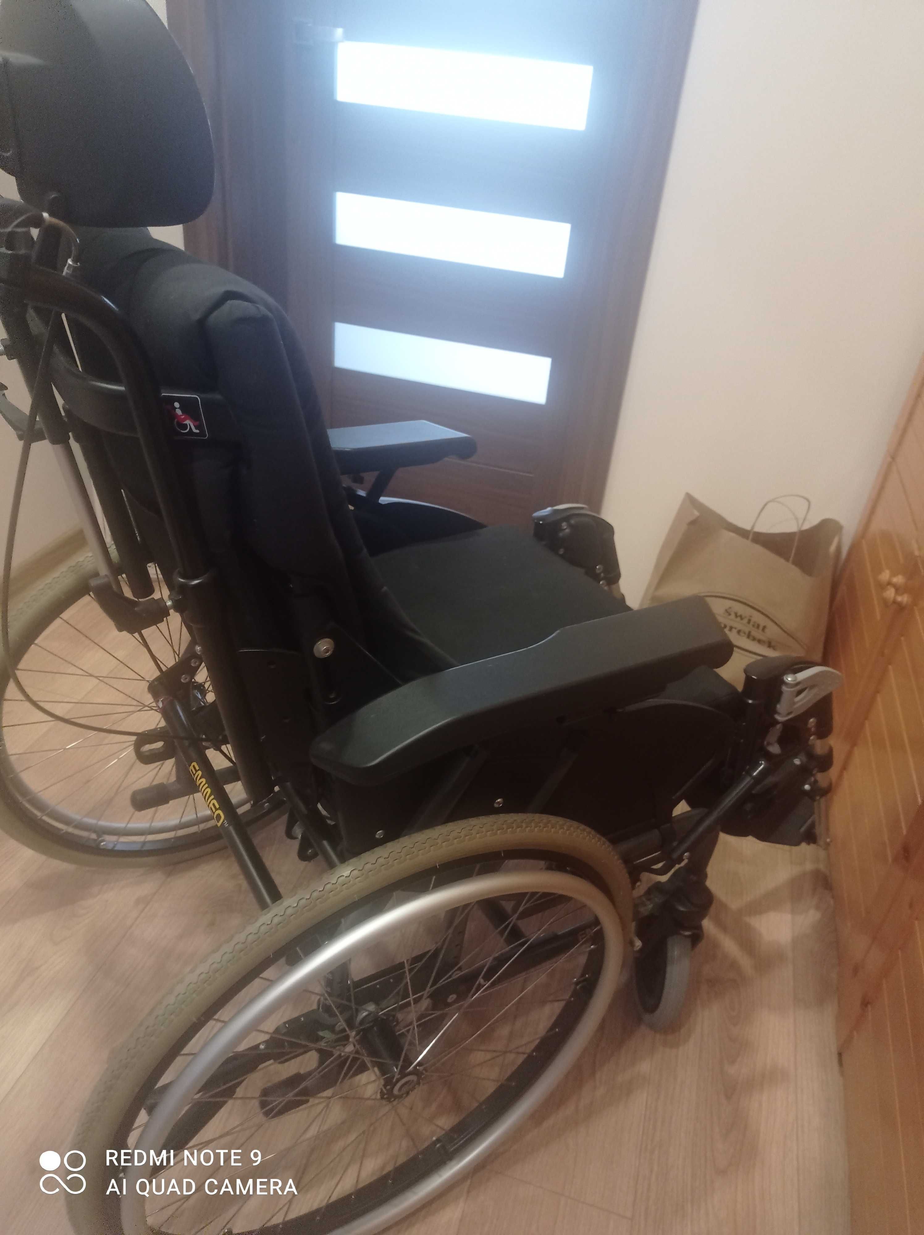 Wielofunkcyjny wózek inwalidzki