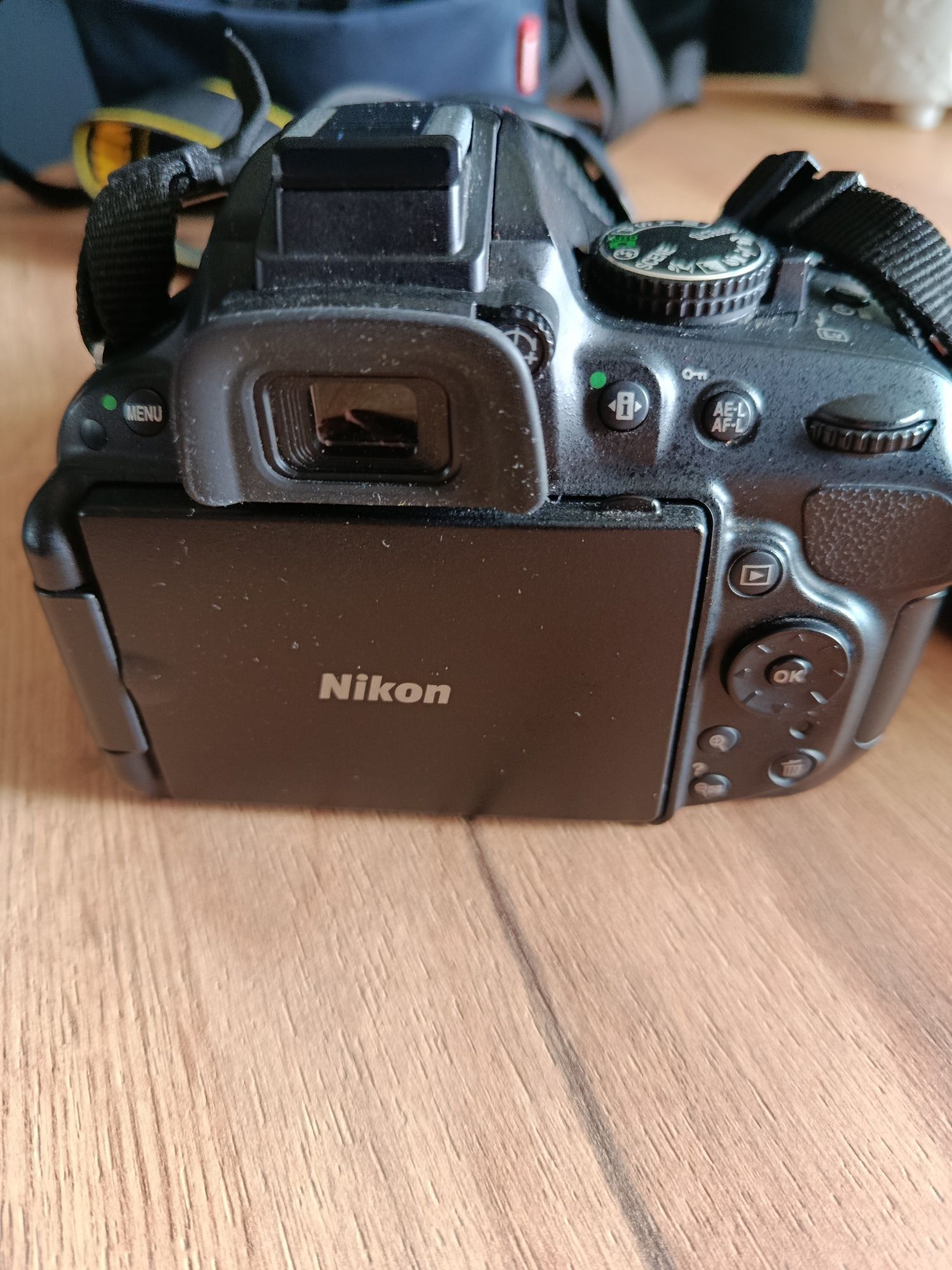 Nikon D5200 plus 2 obiektywy futerał karta pamięci