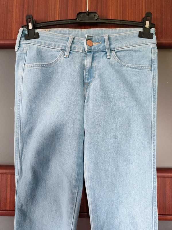 Spodnie jeansowe dżinsowe jeansy dżinsy rurki H&M XS 25/32 niebieskie