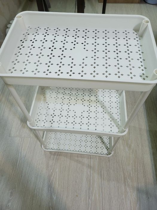 Полочки на колёсиках .Уценка.  Етажерка . Стеллаж . Пластиковая етажер