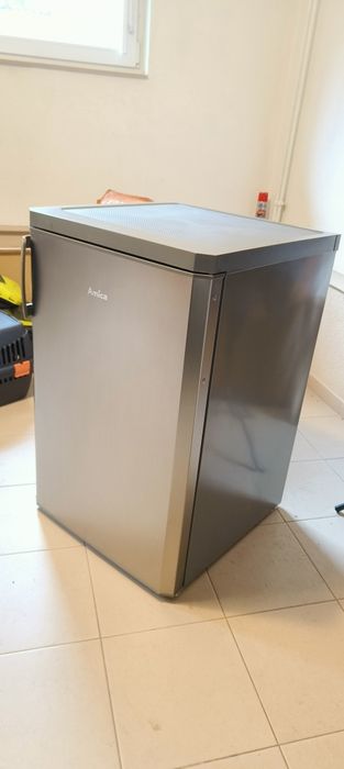 Lodówko-zamrażarka Amica FM137.3X jednodrzwiowe 84,5 cm Srebrna