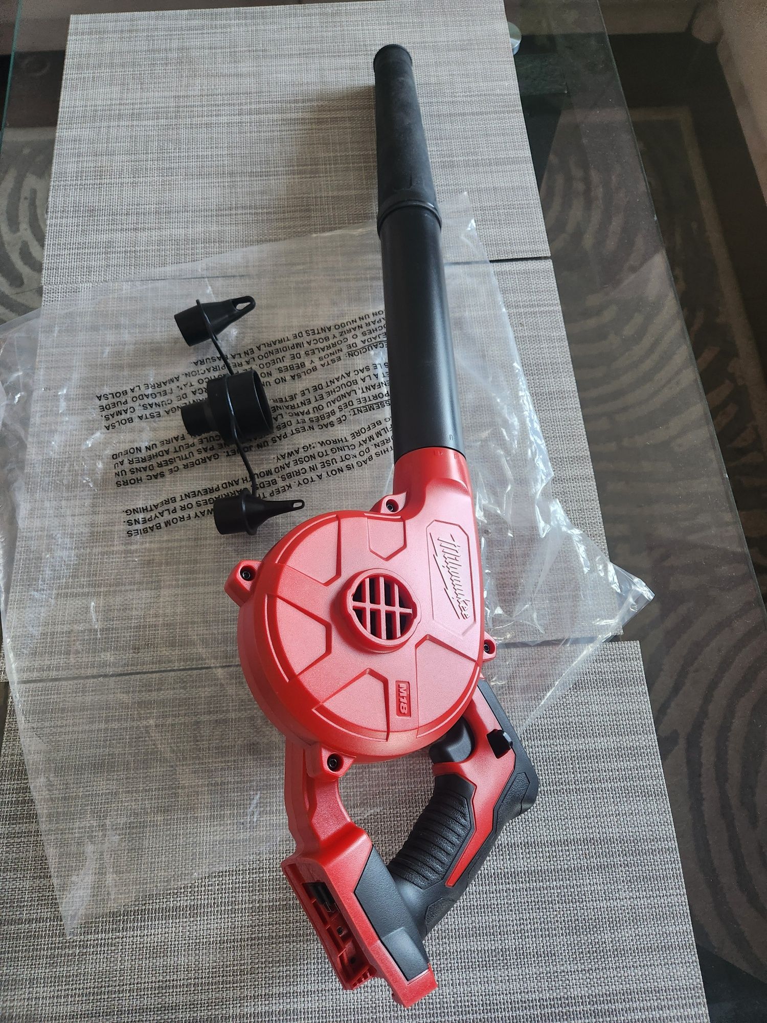 Dmuchawa Milwaukee m18 + latarka